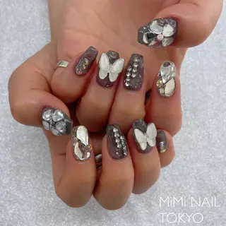 ネイル 五十嵐 美智のネイルデザイン