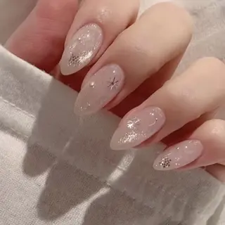 ネイル RAFFINE 月🦋🩵のネイルデザイン