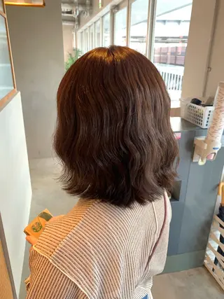ミディアム AUBE 浅野のヘアスタイル