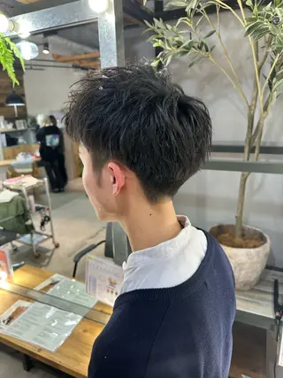 ショート カラー 溜 一太のヘアスタイル