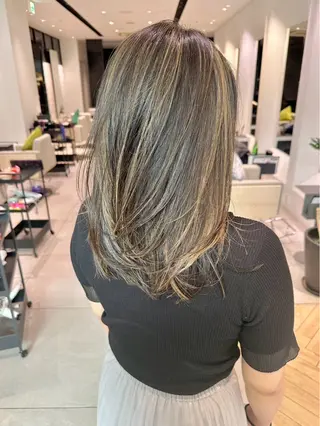 セミロング カラー 銀座/髪質改善/韓国 カラー🍓原田侑依のヘアスタイル