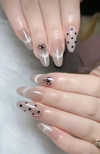 ネイル ヒナネイルサロン所属・Hina ネイルサロンのネイルデザイン