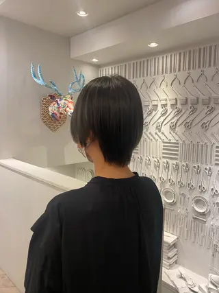 カラー 竹内 穂乃佳のヘアスタイル