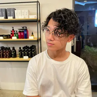 ショート パーマ メンズ ニシウエ ヒロキのヘアスタイル
