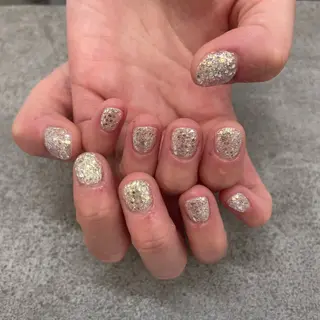 ネイル MAXKELLY ANNAのネイルデザイン