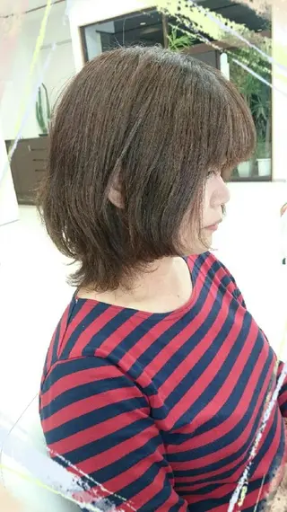 ミディアム キンジョウ エナミのヘアスタイル