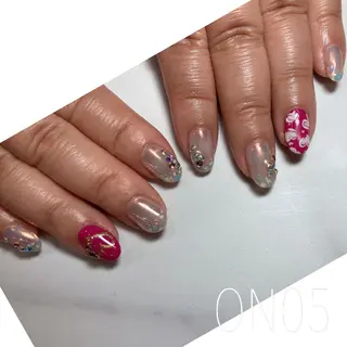 ネイル 園 寛子 （ネイリスト）のネイルデザイン