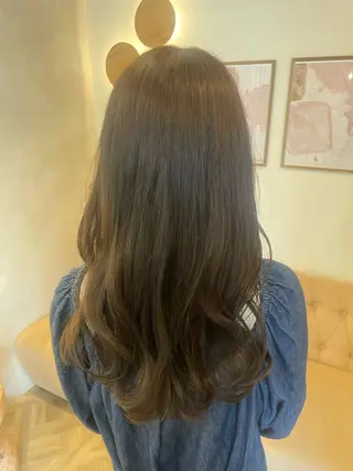 ロング カラー ヘアアレンジ LUVISM Ayakaのヘアスタイル