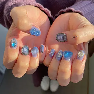 ネイル UrakoNail 《nail》のネイルデザイン