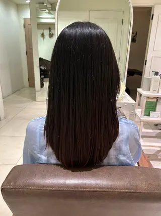 セミロング momo🍑/顔周り カット/透明感カラーのヘアスタイル