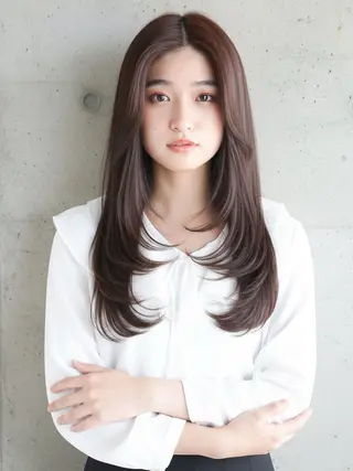 ロング 岡田 遥希のヘアスタイル
