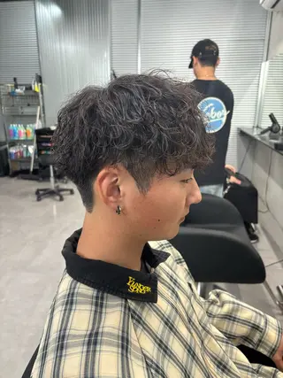 パーマ メンズ 波巻き/ツイスパ/ 短髪/鈴木俊也のヘアスタイル