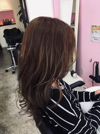 セミロング カラー 浦山 和之のヘアスタイル