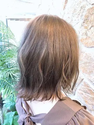 ミディアム 浦野 優希のヘアスタイル