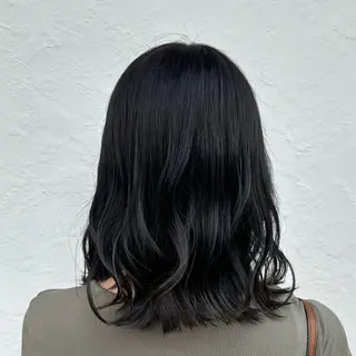 カラー しおり🍬 KOKORO🤍のヘアスタイル