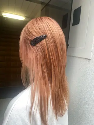 ミディアム カラー ヒガシ サヨのヘアスタイル