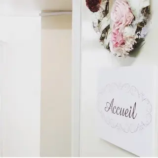 6万人の美肌実績🔥 最短ニキビ改善のエステ・リラクイメージ