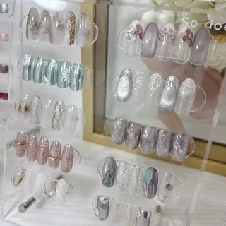 ネイル Li'a Bloom所属・🦋🤍 madoka🤍のネイルデザイン