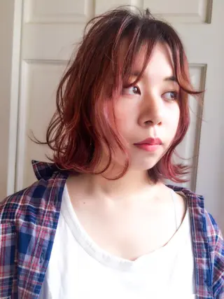 ミディアム カラー ホワイト&レイヤーカ ットエクステ長畠俊輔のヘアスタイル