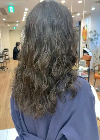 セミロング パーマ 古沢 新のヘアスタイル