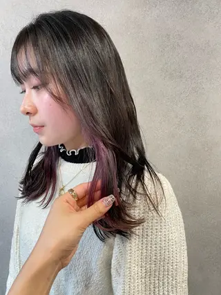 セミロング カラー yumemiレイヤー ✴︎ 透明感カラーのヘアスタイル