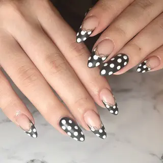 ネイル she nail studio所属・パラジェル/スカルプ salonOerbaのネイルデザイン