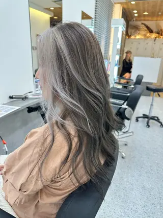 ロング カラー ヘアアレンジ 久米 治仁のヘアスタイル