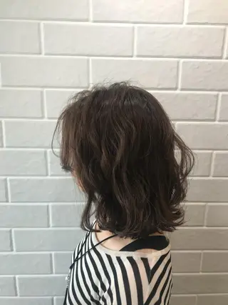 ミディアム 河野 圭三のヘアスタイル