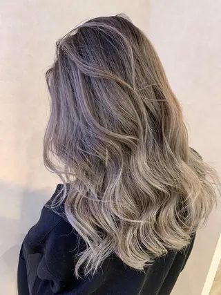 ロング Lit所属・Lit.豊橋 夏目のヘアスタイル