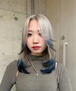 セミロング SOL.所属・ハイトーンカラー/デ ザインカラー中川竜斗のヘアスタイル