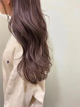 ロング カラー ANNA /艶髪/ハイトーンのヘアスタイル