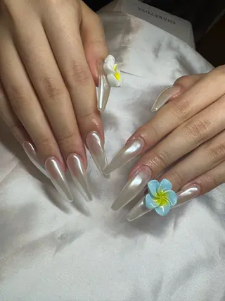 ネイル 濱岡 咲のネイルデザイン