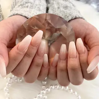 ネイル Vesper所属・ayaka ギャルネイル🎀のネイルデザイン