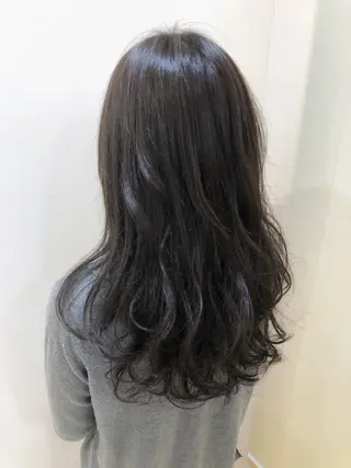ロング カラー 服部 樹季のヘアスタイル