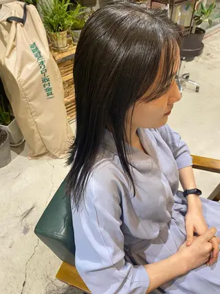 ロング 鈴木 美紅のヘアスタイル