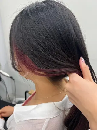 ロング カラー 上田 エミのヘアスタイル