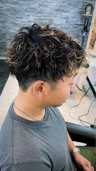 パーマ メンズ 平井 沙希のヘアスタイル