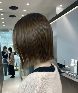 ミディアム カラー ボブ縮毛矯正 韓国レイヤーRINAのヘアスタイル