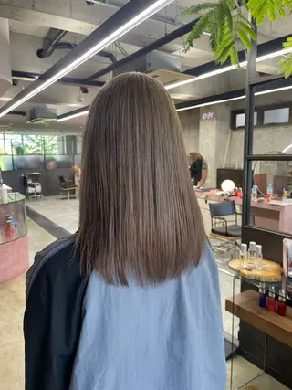 ロング 鈴木瑛里／ブロンド ベージュ／男女のヘアスタイル