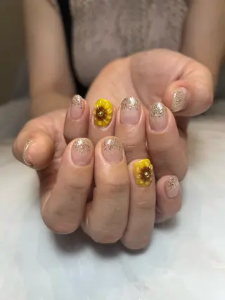 ネイル Belulu所属・安齋 都のネイルデザイン