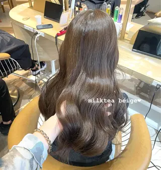 ロング Kanami/韓国風 /艶カラーのヘアスタイル