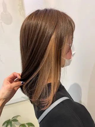 セミロング カラー 🪄髪質改善艶カラー 🦄石井栞のヘアスタイル