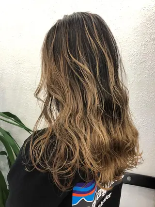 ロング SALOWIN GINZARay2店所属・石澤 諒のヘアスタイル