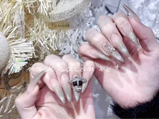 ネイル ✨Nailsalon Vi+✨のネイルデザイン