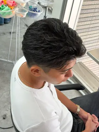 ショート カラー パーマ メンズ メンズパーマ特化 🔥韓国ヘア職人🔥のヘアスタイル