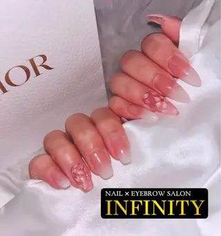 ネイル INFINITY所属・INFINITY 💎のネイルデザイン