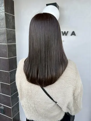 カラー 衛藤 優希のヘアスタイル