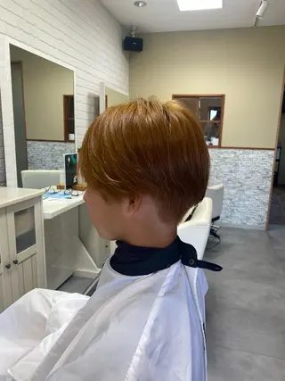 カラー HIROKI/艶カラ ー/くびれショートのヘアスタイル