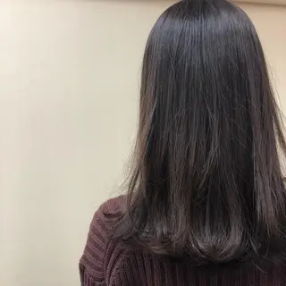 ミディアム カラー ambellir 山本伽椰のヘアスタイル