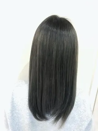 ロング カラー ハイトーン/ブリーチ 八重津 晃輔のヘアスタイル